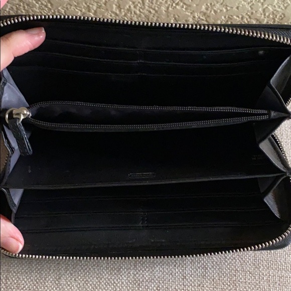 Authentic Coach signature wallet - Picture 6 of 6